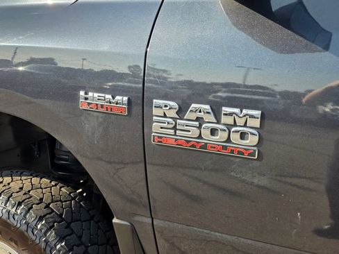 Used 2018 RAM 2500 Tradesman w/ Chrome Appearance Group AWD/4WD image 7