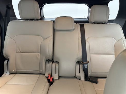 Used 2018 Ford Explorer XLT w/ Equipment Group 202A image 26