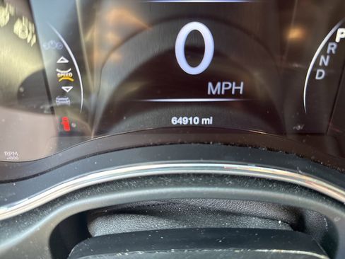 Used 2020 Jeep Grand Cherokee Altitude image 35