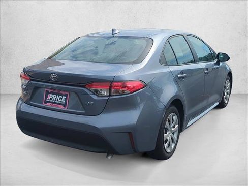 Certified 2025 Toyota Corolla LE w/ Convenience Package FWD image 5