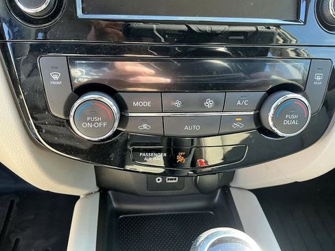 Certified 2022 Nissan Rogue Sport SV image 16