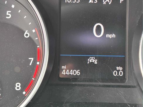 Used 2021 Volkswagen Tiguan SE FWD image 28