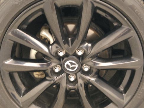 Used 2024 MAZDA MAZDA3 s FWD image 31