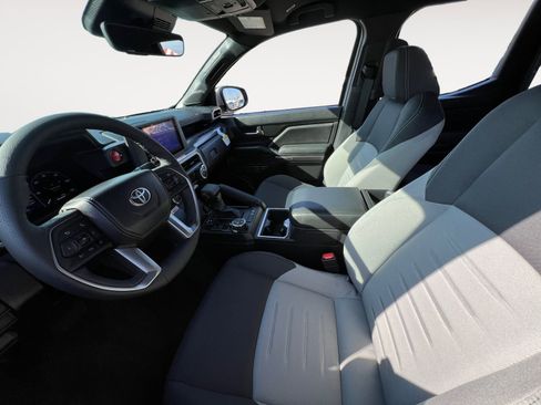 New 2025 Toyota Tacoma TRD Off-Road image 9