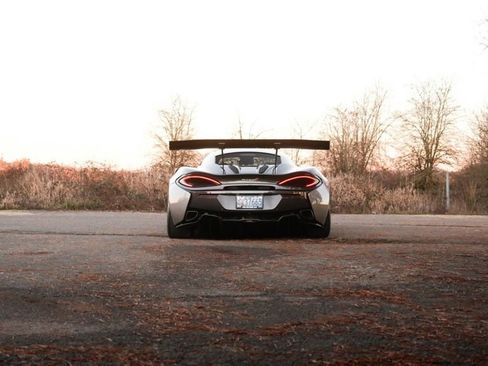 Used 2017 McLaren 570S Coupe image 3