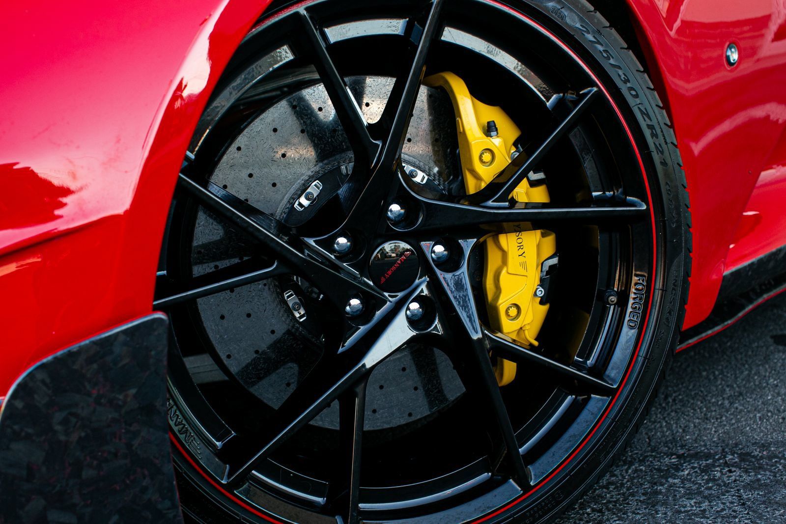 Used 2020 Ferrari 812 Superfast RWD image 42