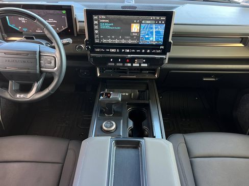 Used 2025 GMC Hummer EV 2X AWD/4WD image 21