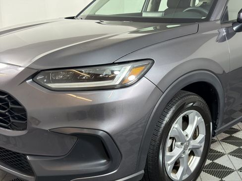Used 2025 Honda HR-V LX image 9