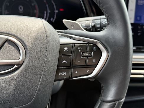 Used 2023 Lexus RX 350 Premium w/ Cold Area Package AWD/4WD image 18