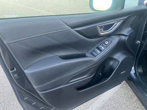 Used 2020 Subaru Forester Limited AWD/4WD image 17