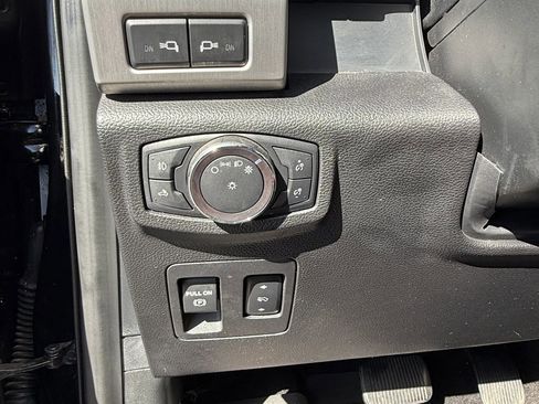 Used 2019 Ford F150 Platinum w/ Technology Package AWD/4WD image 21
