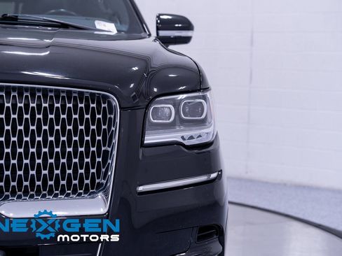 Used 2022 Lincoln Navigator Reserve AWD/4WD image 6