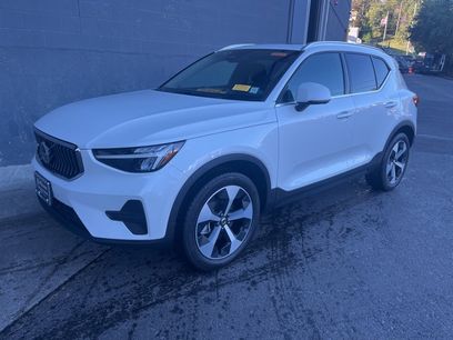 Used 2025 Volvo XC40 B5 Core w/ Protection Package Premier