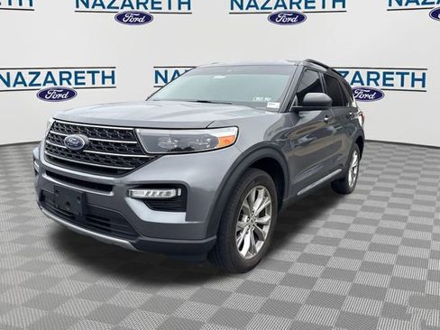 Used 2023 Ford Explorer XLT w/ Equipment Group 202A AWD/4WD image 3