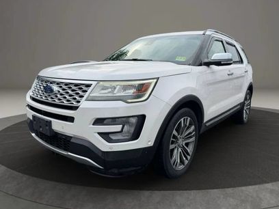 Used 2017 Ford Explorer Platinum