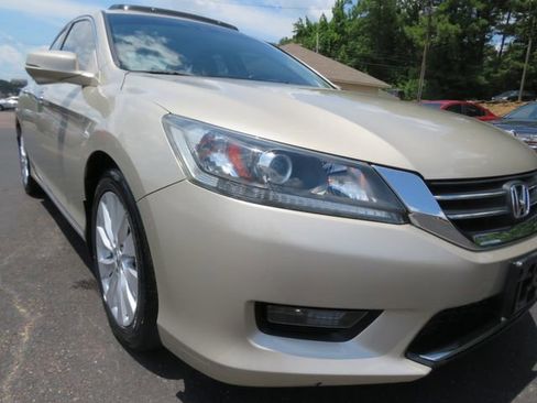 Used 2015 Honda Accord EX-L image 9