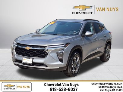 Used 2025 Chevrolet Trax LT