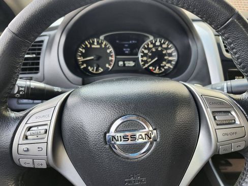 Used 2015 Nissan Altima 2.5 SV FWD image 9