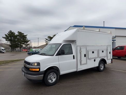 New 2025 Chevrolet Express 3500 w/ Power Convenience Package RWD image 16