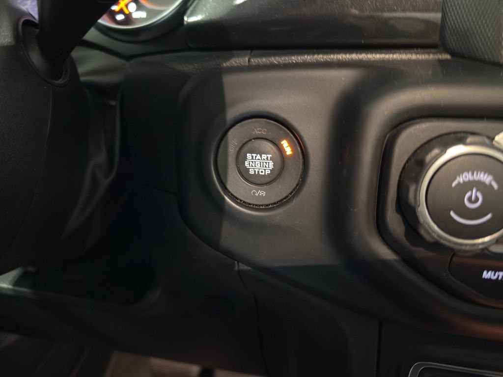 Used 2023 Jeep Wrangler Unlimited Rubicon 392 w/ Trailer Tow Package AWD/4WD image 29