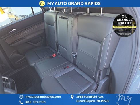 Used 2022 Volkswagen Atlas Cross Sport SE image 28
