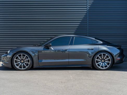 Used 2021 Porsche Taycan 4S AWD/4WD image 2