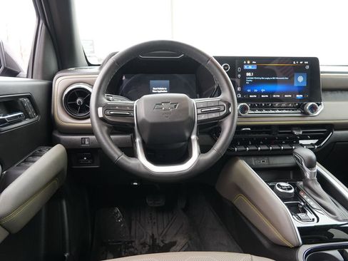 Used 2023 Chevrolet Colorado ZR2 w/ ZR2 Convenience Package III AWD/4WD image 23