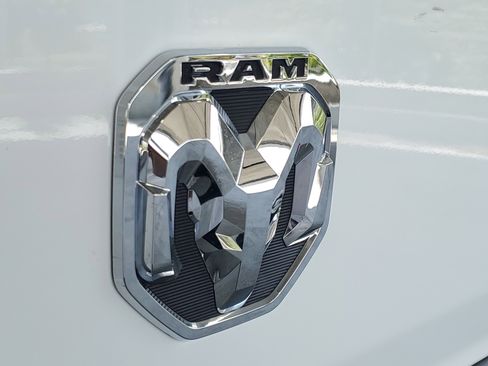 Used 2025 RAM ProMaster 2500 w/ Convenience Group FWD image 5