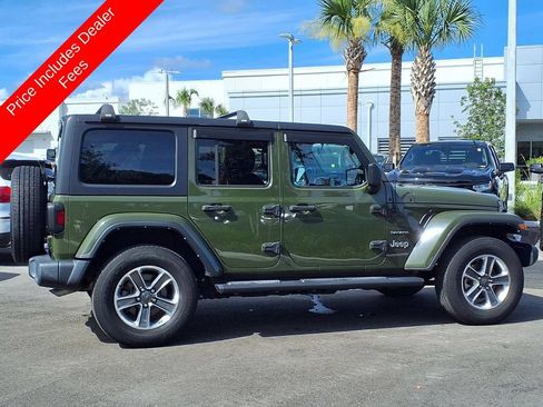 Used 2021 Jeep Wrangler Unlimited Sahara AWD/4WD image 8