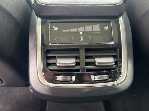 Used 2022 Volvo XC90 T6 Inscription w/ Lounge Package AWD/4WD image 30