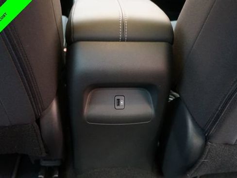 Certified 2023 Nissan Sentra SV FWD image 36