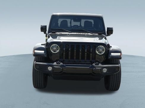 Used 2023 Jeep Gladiator Overland AWD/4WD image 2