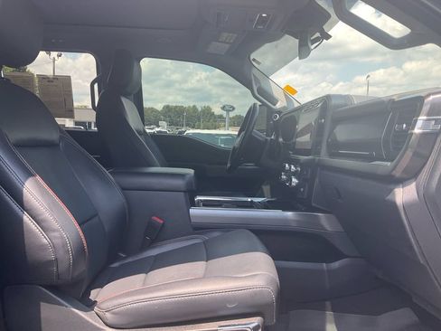 Used 2023 Ford F250 Lariat w/ Lariat Ultimate Package AWD/4WD image 12