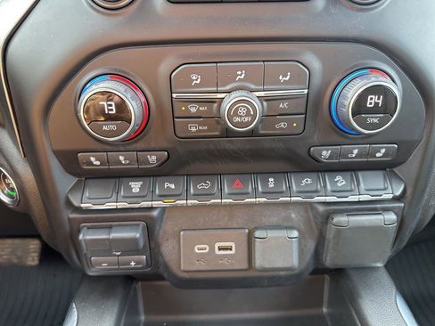 Certified 2021 Chevrolet Silverado 2500 LTZ w/ LTZ Plus Package image 20