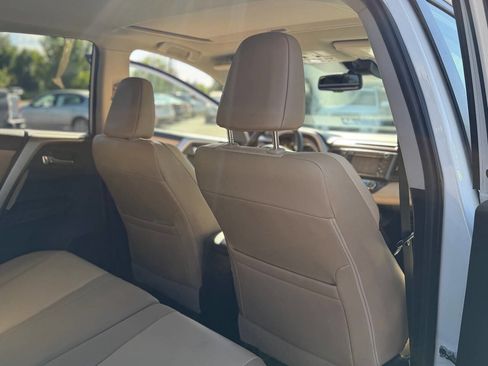 Used 2014 Toyota RAV4 Limited w/ Technology Package AWD/4WD image 82