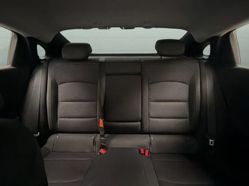 Used 2018 Chevrolet Malibu LT FWD image 18