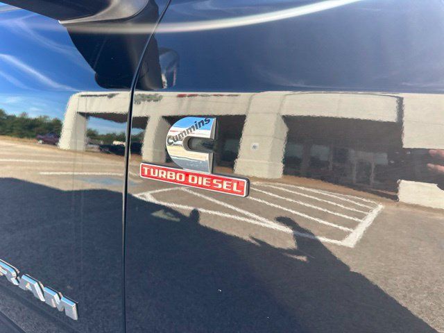 Used 2023 RAM 2500 Laramie AWD/4WD image 58
