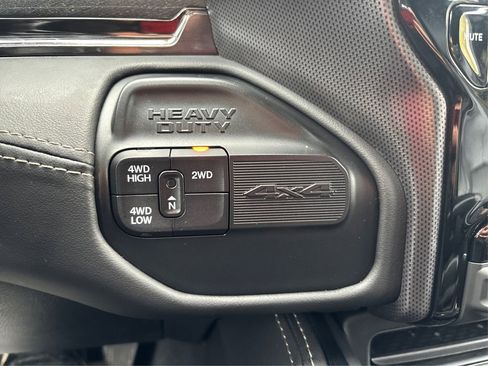 Used 2022 RAM 2500 Limited image 38