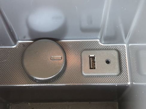 Used 2013 Buick LaCrosse Leather image 21