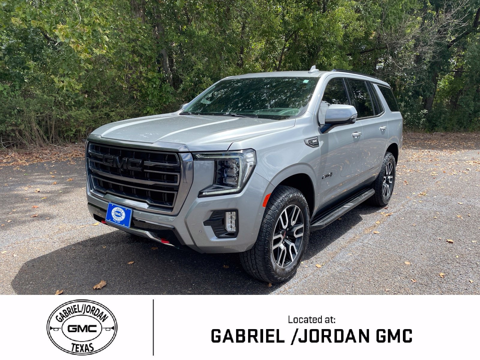 Used 2024 GMC Yukon AT4 w/ Technology Package AWD/4WD image 1