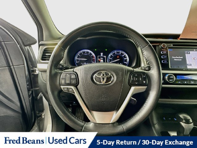 Used 2016 Toyota Highlander XLE AWD/4WD image 15