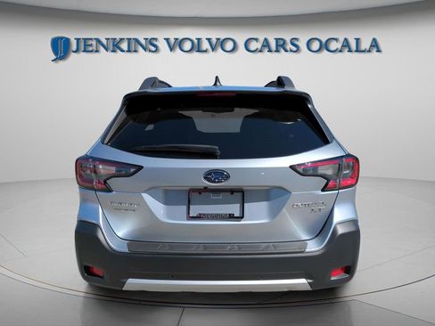 Used 2025 Subaru Outback Limited XT AWD/4WD image 4