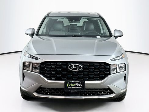 Used 2023 Hyundai Santa Fe SE FWD image 2