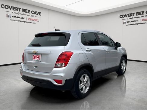 Used 2020 Chevrolet Trax LS w/ Tint and Cruise Package image 9