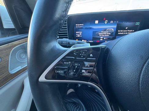 Used 2024 Mercedes-Benz GLS 450 4MATIC image 45