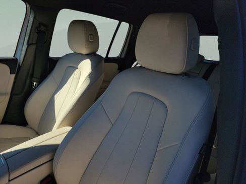 Certified 2025 Mercedes-Benz GLB 250 image 15