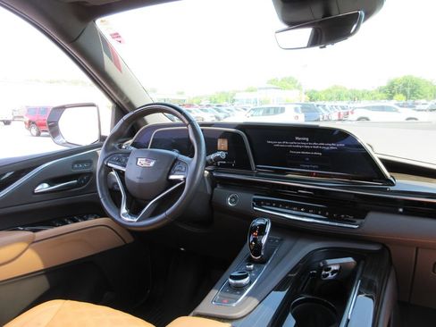 Used 2023 Cadillac Escalade Sport w/ Touring Package AWD/4WD image 29
