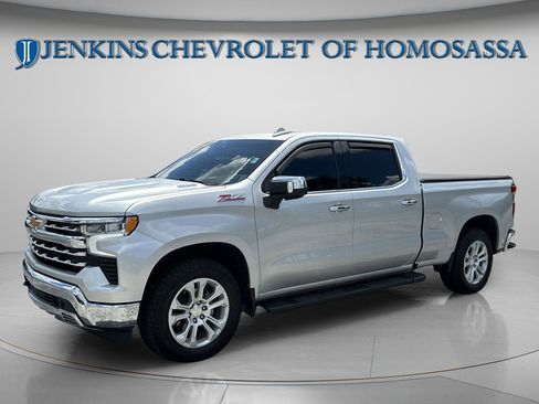 Used 2022 Chevrolet Silverado 1500 LTZ w/ LTZ Convenience Package II AWD/4WD image 7