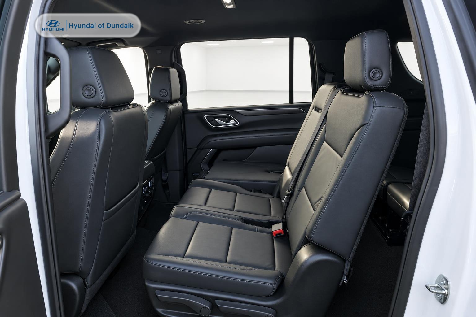 Used 2024 Chevrolet Suburban LT AWD/4WD image 9