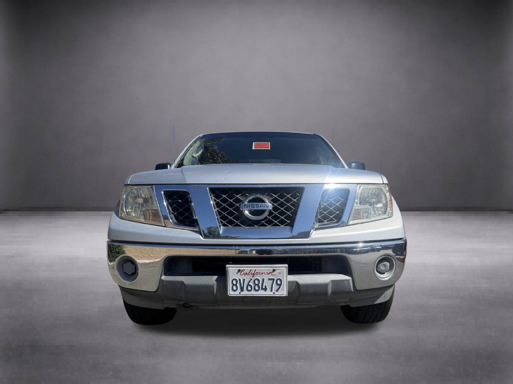 Used 2009 Nissan Frontier SE w/ SE Value Truck Pkg RWD image 3